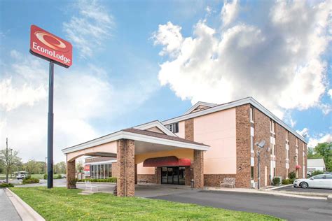 econo lodge refund policy|econo lodge check in time.